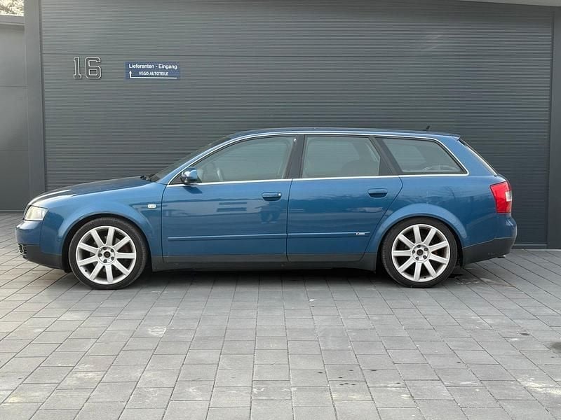Gebraucht Audi A4 180 PS (132 kW) 2002 Blau Kombi
