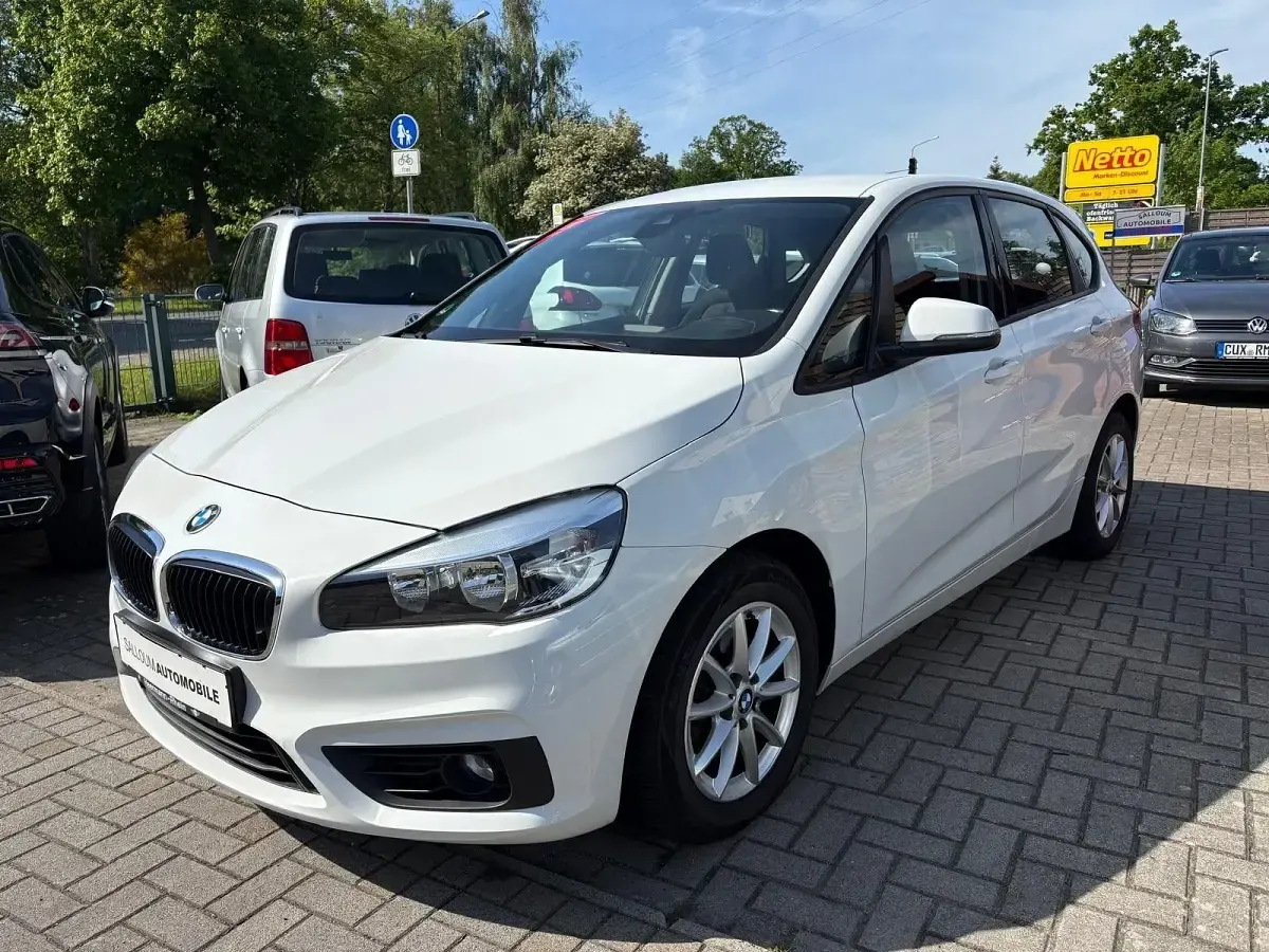 Gebraucht BMW 218 Advantage 136 PS (100 kW) 2016 Weiß Kombi