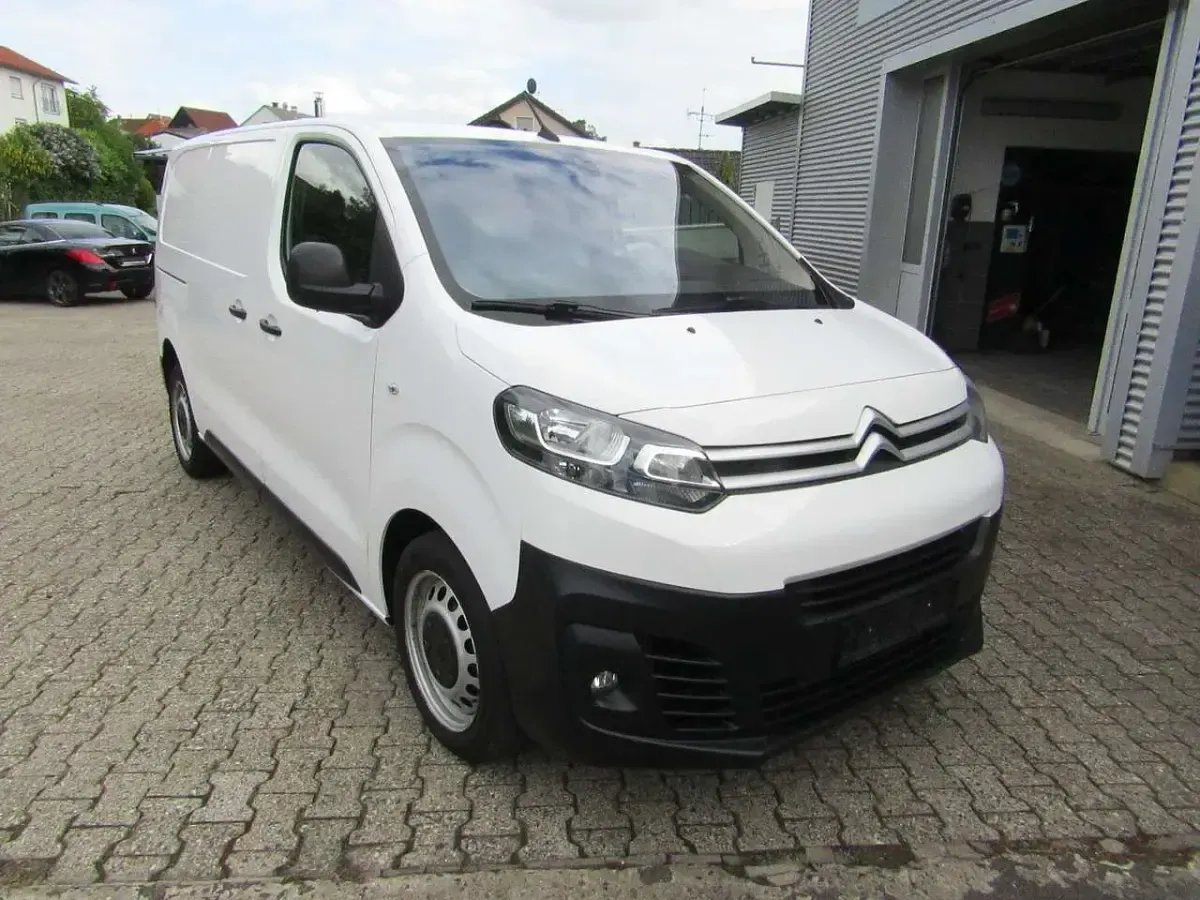 Käytetty Citroën Jumpy 122 HP (89 kW) 2021 Valkoinen Tila-auto