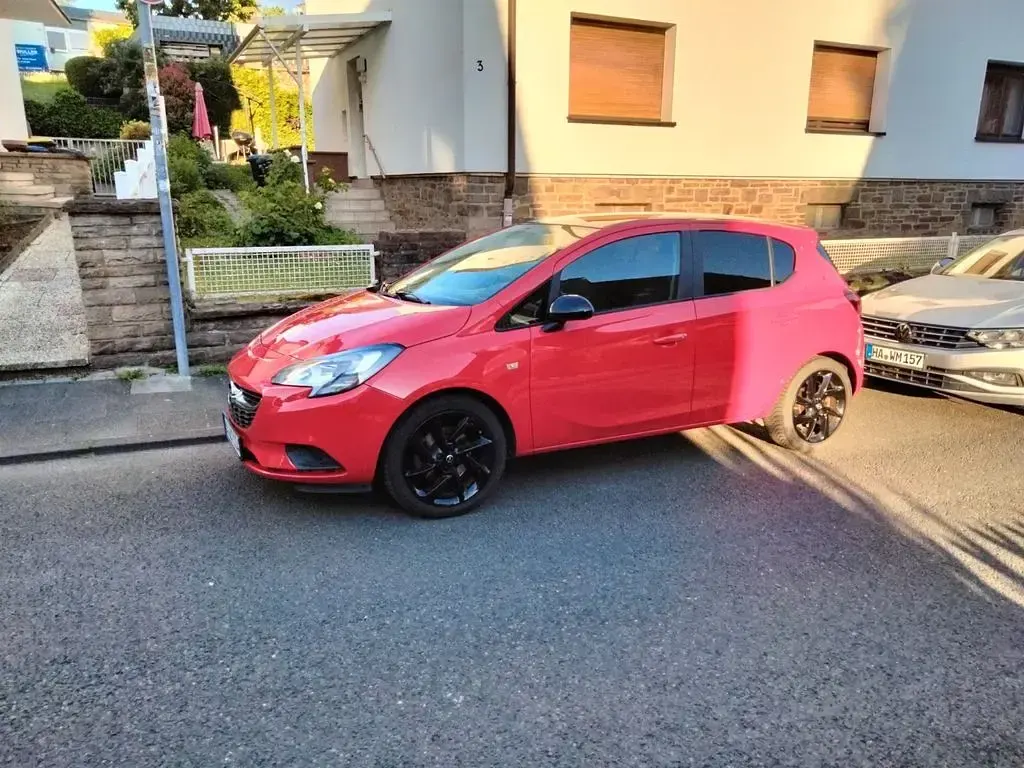 Gebraucht Opel Corsa Color Edition 101 PS (74 kW) 2018 Rot Kleinwagen