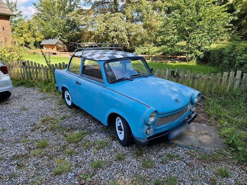 Blau Gebraucht 1988 Trabant 601 Limousine | 2.800 € - Bild 1/4