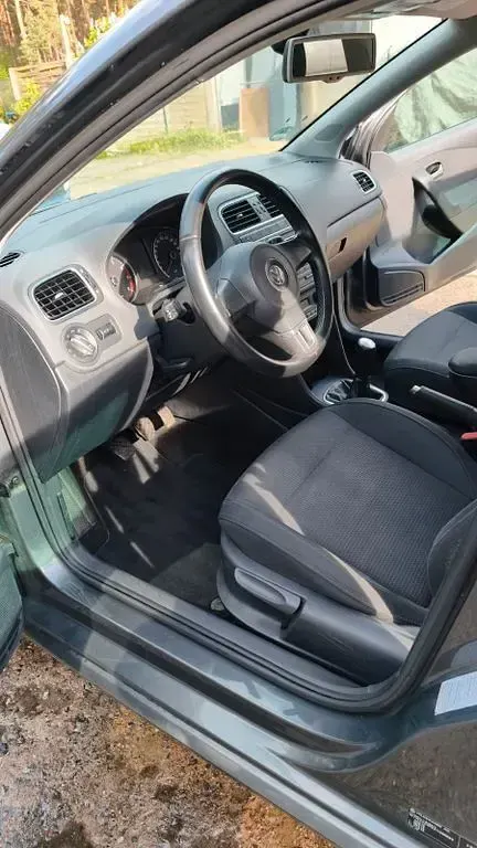 Gebraucht VW Polo 105 PS (77 kW) 2010 Grau Kleinwagen