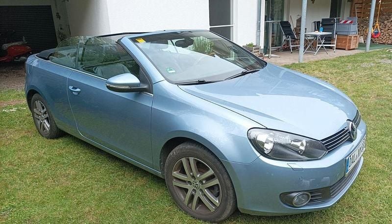 Gebraucht VW Golf Cabriolet 105 PS (77 kW) 2012 Blau Cabrio