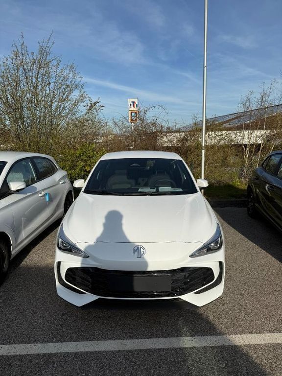 Gebraucht MG MG3 Comfort 102 PS (75 kW) 2024 Weiß Kleinwagen