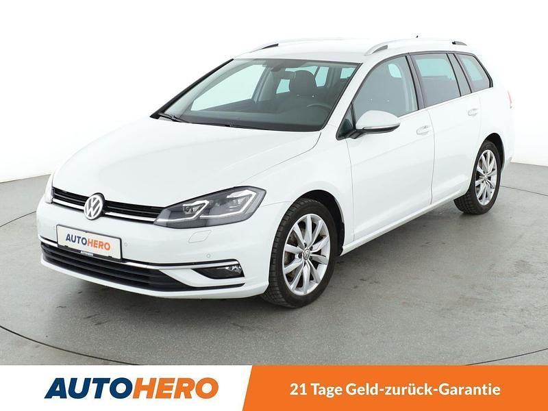 Weiß Gebraucht 2019 VW Golf VII Highline Kombi | 17.760 € (Fairer Preis) - Bild 1/3