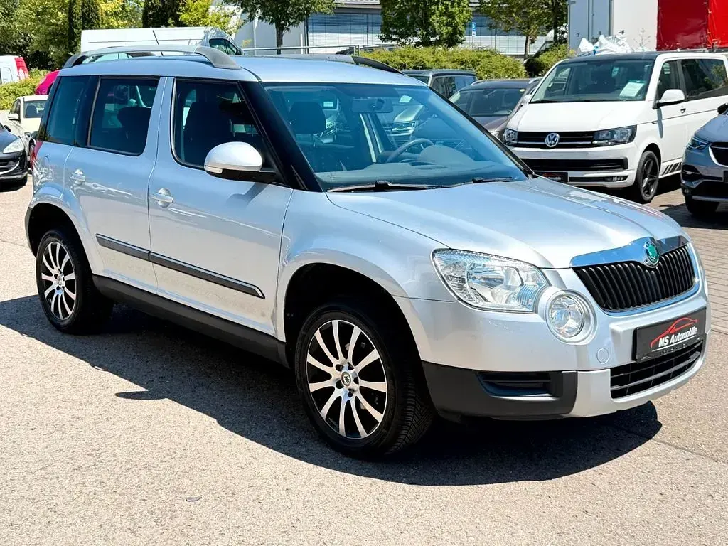 Gebraucht Skoda Yeti Plus Edition 105 PS (77 kW) 2013 Silber SUV