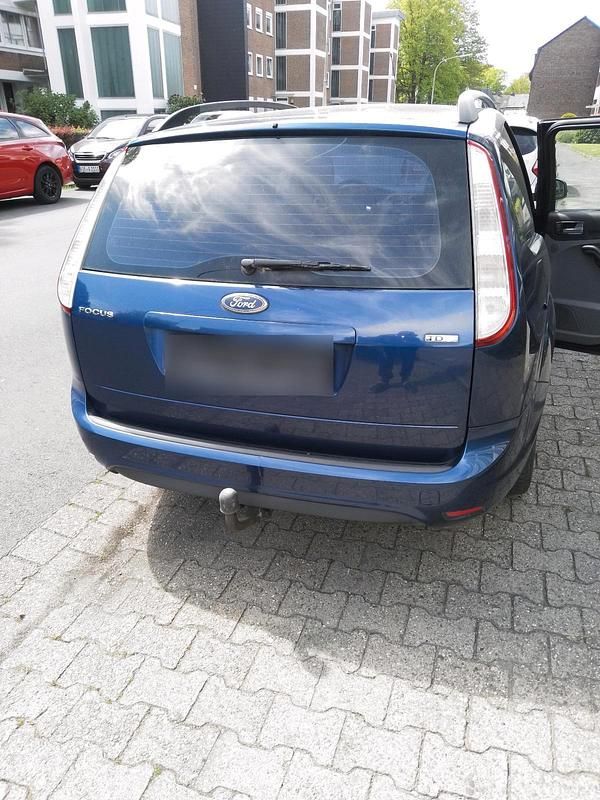 Second-hand Ford Focus 90 CP (66 kW) 2008 Albastru Break