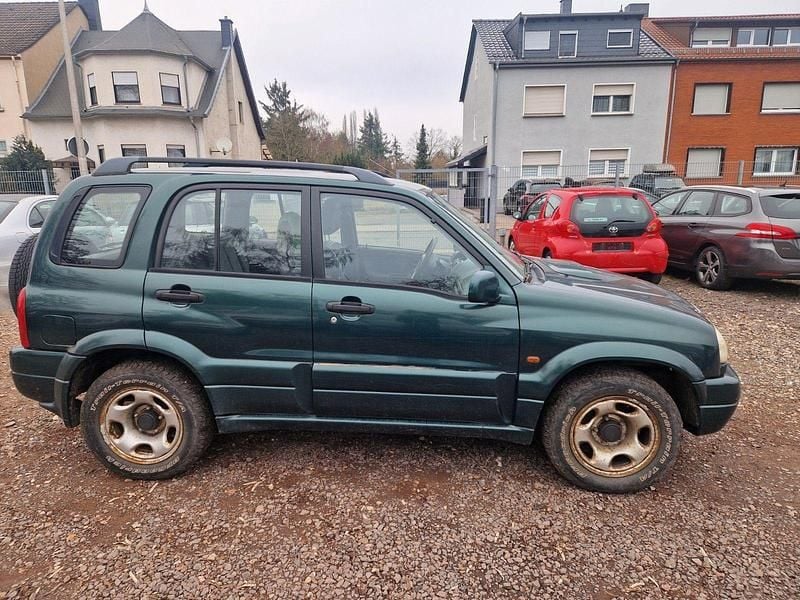 Gebraucht Suzuki Grand Vitara Comfort 109 PS (80 kW) 2002 Grün SUV
