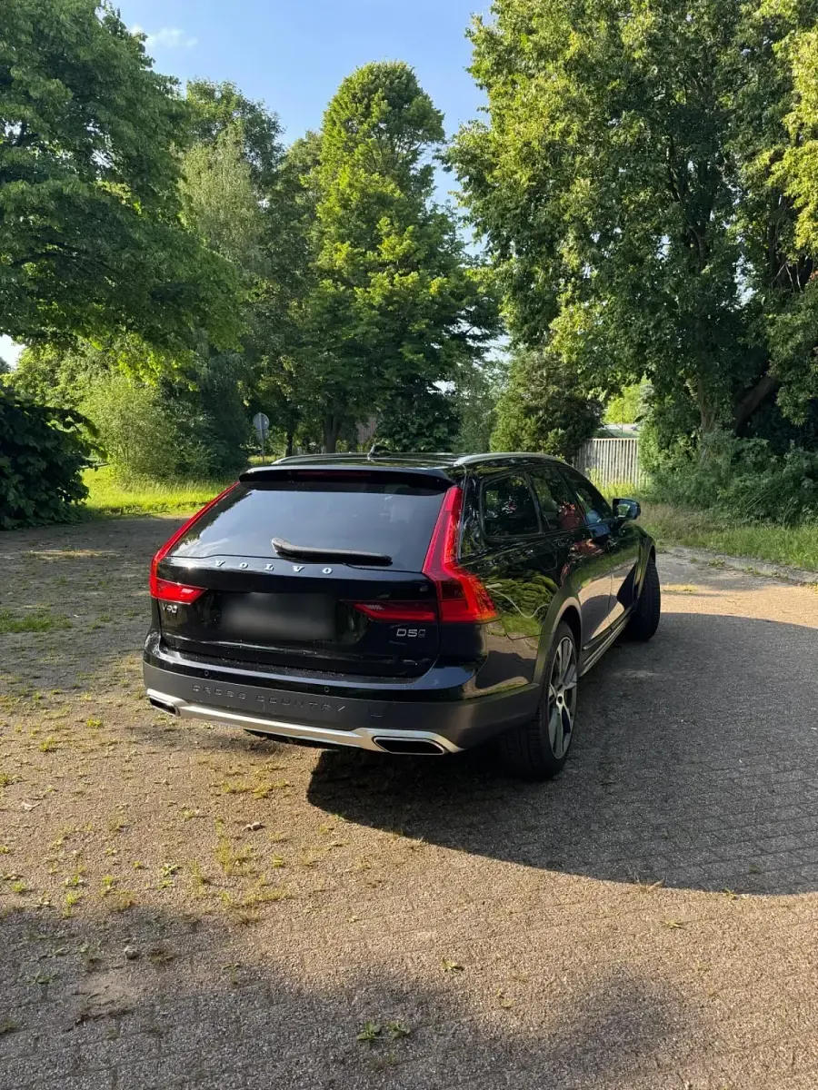 Gebraucht Volvo V90 CC 235 PS (172 kW) 2019 Schwarz Kombi