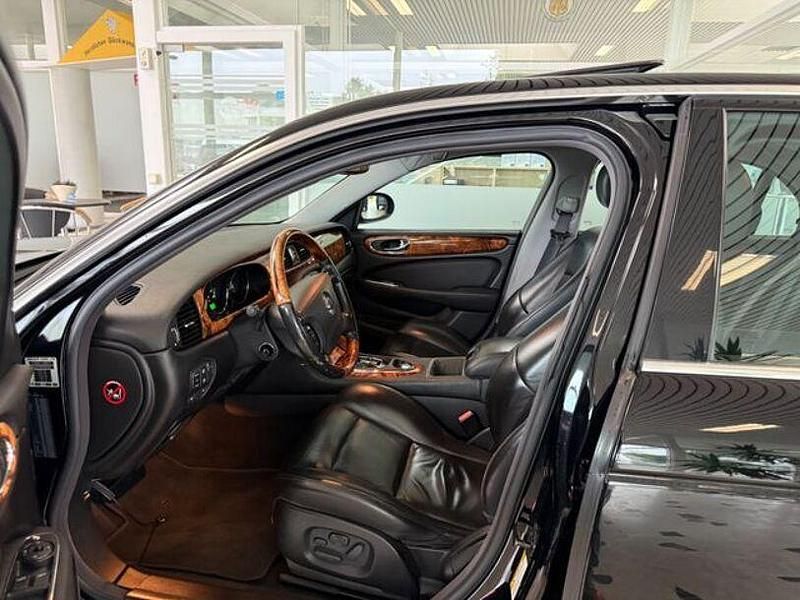 Gebraucht Jaguar XJR 219 PS (161 kW) 2006 Schwarz Limousine