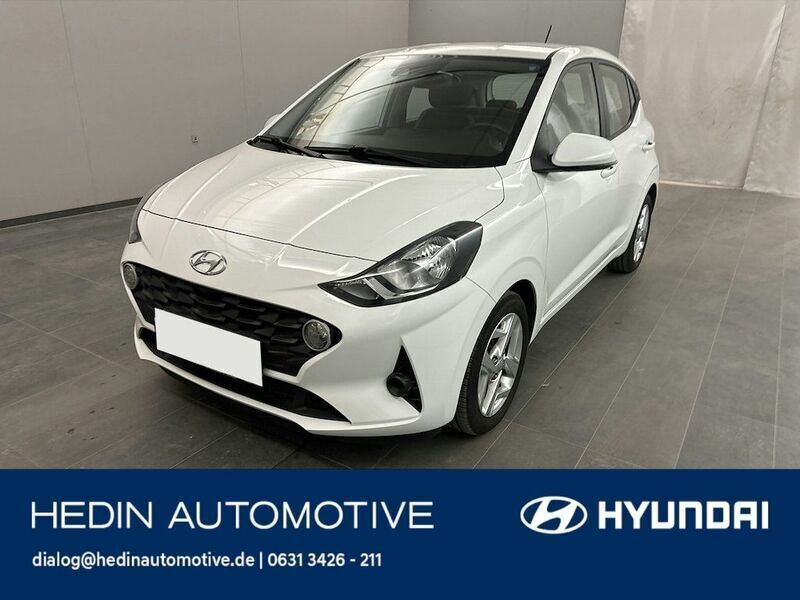 Weiß Gebraucht 2022 Hyundai i10 Trend Kleinwagen | 14.510 € (Fairer Preis) - Bild 1/4