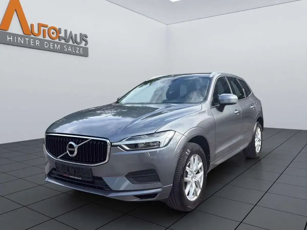Gebraucht Volvo XC60 Momentum 254 PS (186 kW) 2018 Grau SUV