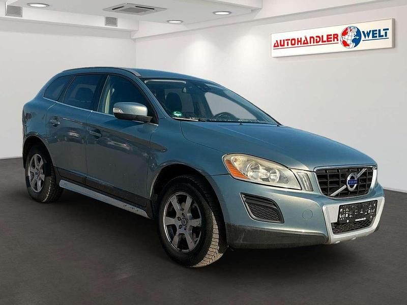 Gebraucht Volvo XC60 Kinetic 203 PS (149 kW) 2011 Blau SUV