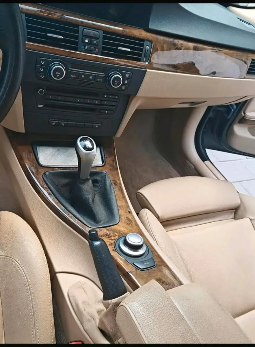 Gebraucht BMW 325 218 PS (160 kW) 2008 Schwarz Kombi