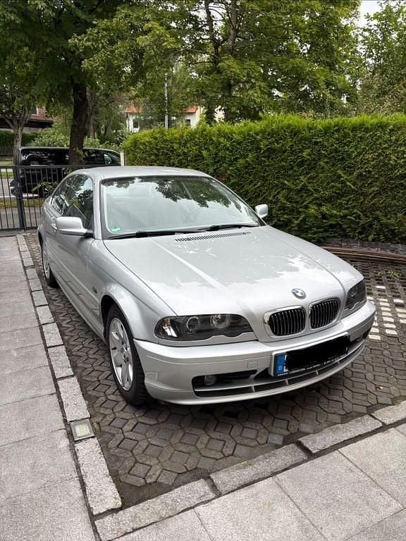 Usata BMW 320 150 CV (110 kW) 2000 Argento Coupé