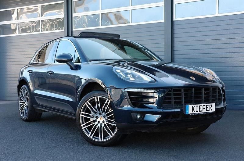 Blau Gebraucht 2017 Porsche Macan S SUV | 33.950 € (Superpreis) - Bild 1/4