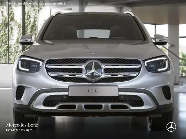 Gebraucht Mercedes GLC300e 320 PS (235 kW) 2021 SUV