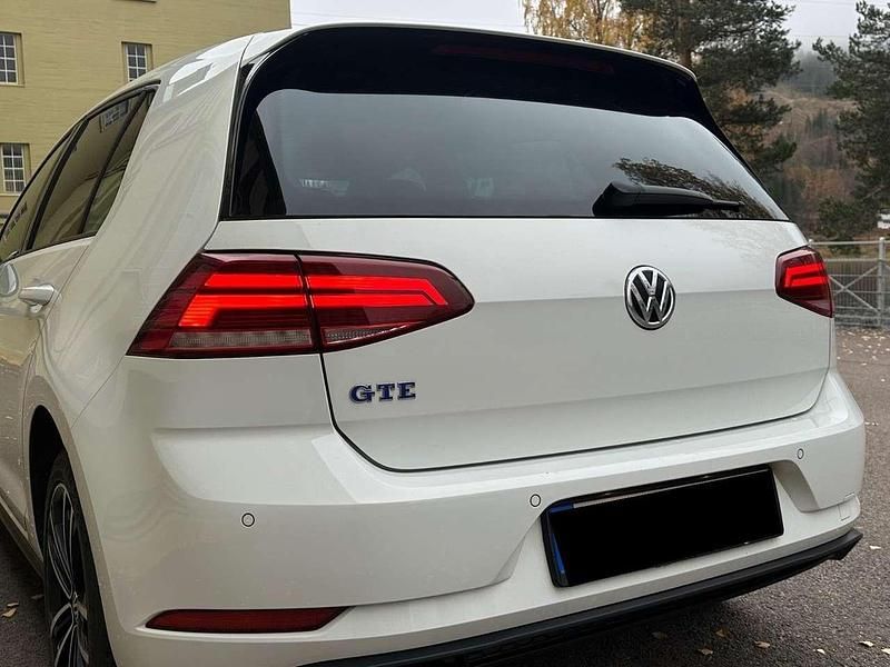Gebraucht VW Golf VII GTE 150 PS (110 kW) 2019 Weiß Limousine