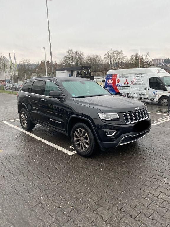 Gebraucht Jeep Grand Cherokee Overland 250 PS (183 kW) 2016 Schwarz SUV