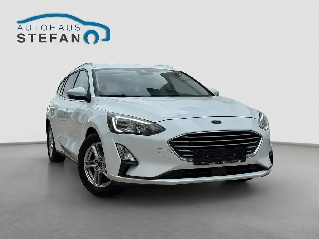 Gebraucht Ford Focus Cool & Connect 120 PS (88 kW) 2020 Weiß Limousine
