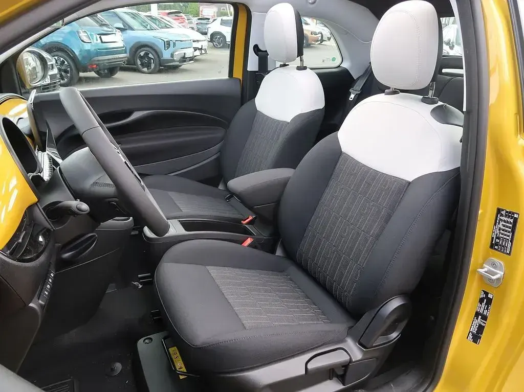 Neu Fiat 500 Icon 65 PS (47 kW) 2026 Gelb Cabrio