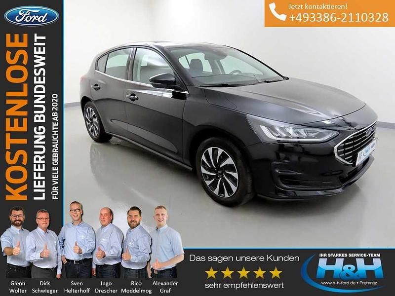 Schwarz (agateschwarz) Gebraucht 2024 Ford Focus Titanium Limousine | 22.440 € (Superpreis) - Bild 1/4