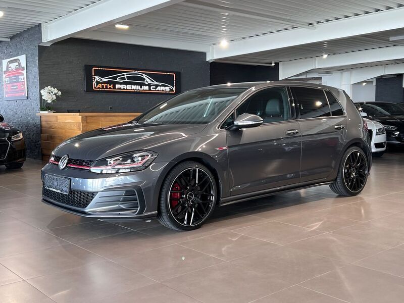 Grau Gebraucht 2019 VW Golf VII GTI Limousine | 24.490 € (Etwas zu teuer) - Bild 1/4