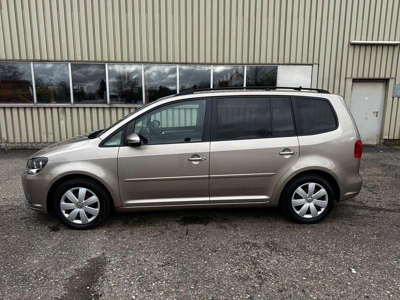 Gebraucht VW Touran 105 PS (77 kW) 2011 Van / Kleinbus