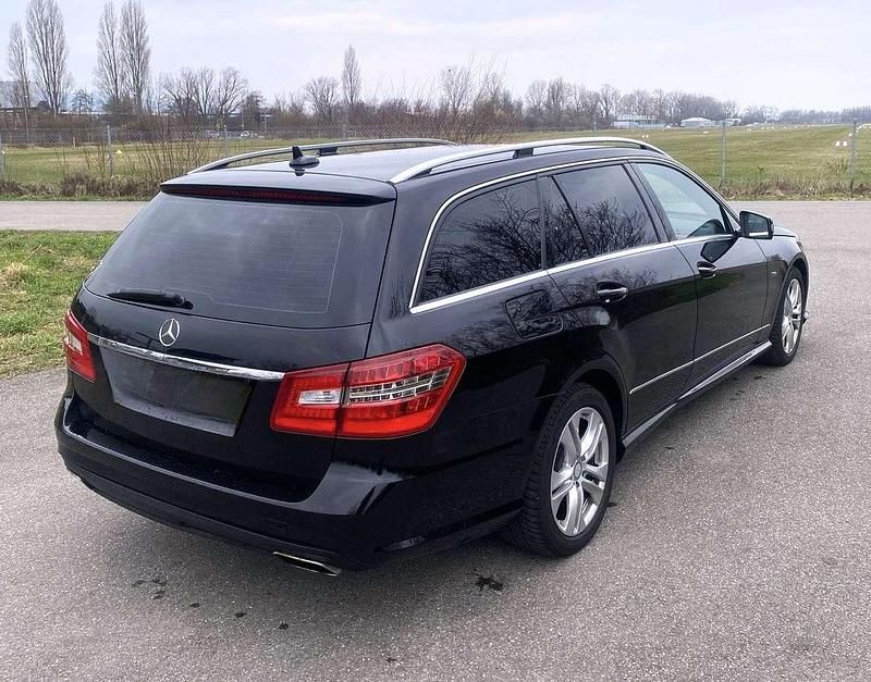 Gebraucht Mercedes E350 Avantgarde 265 PS (194 kW) 2011 Silber Kombi