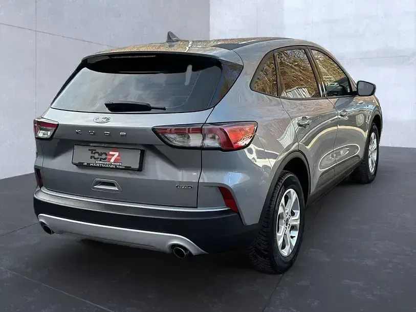 Usata Ford Kuga Cool & Connect 225 CV (165 kW) 2022 Argento SUV
