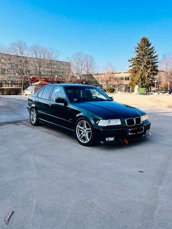 Grün Gebraucht 1997 BMW 328 M Sport Limousine | 11.999 € (Fairer Preis) - Bild 1/4