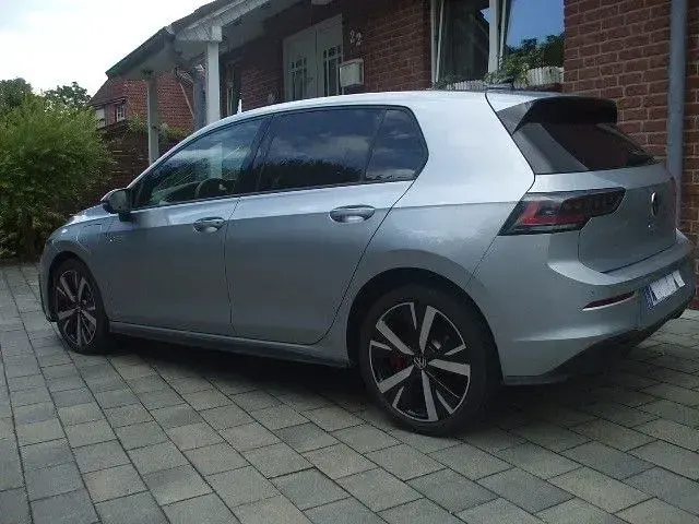 Gebraucht VW Golf VIII GTE 272 PS (200 kW) 2025 Silber Limousine