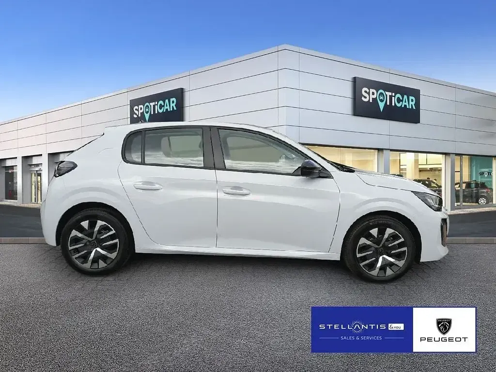 Neu Peugeot 208 Style 110 PS (80 kW) 2026 Weiß Kleinwagen