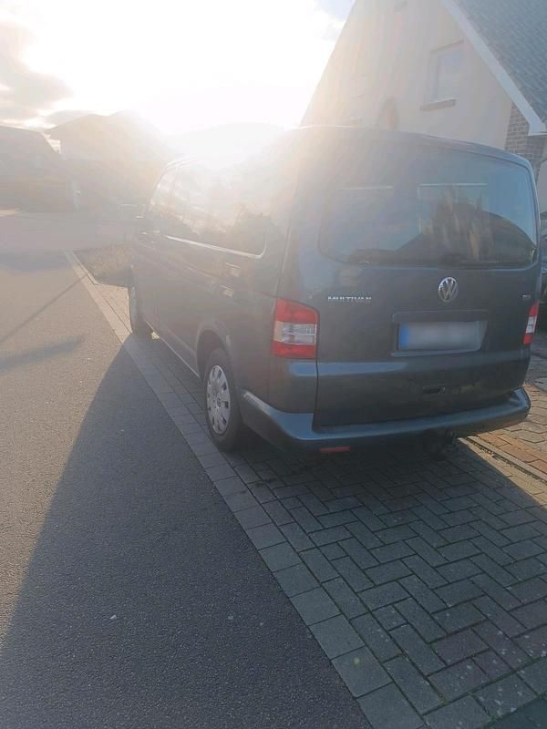 Używany VW T5 131 KM (96 kW) 2006 Szary Van