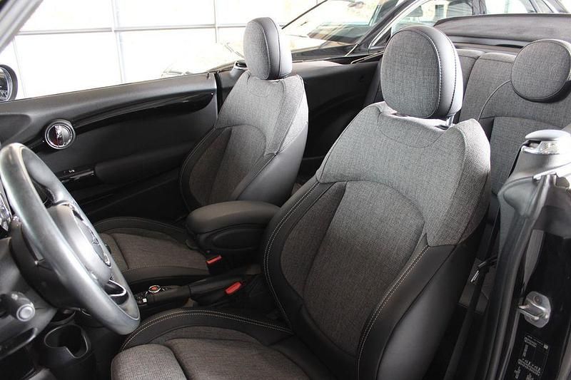 Gebraucht Mini Cooper Cabriolet Chili 136 PS (100 kW) 2019 Schwarz Cabrio