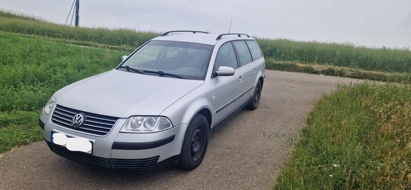 Silber Gebraucht 2002 VW Passat Kombi | 500 € (Superpreis) - Bild 1/4