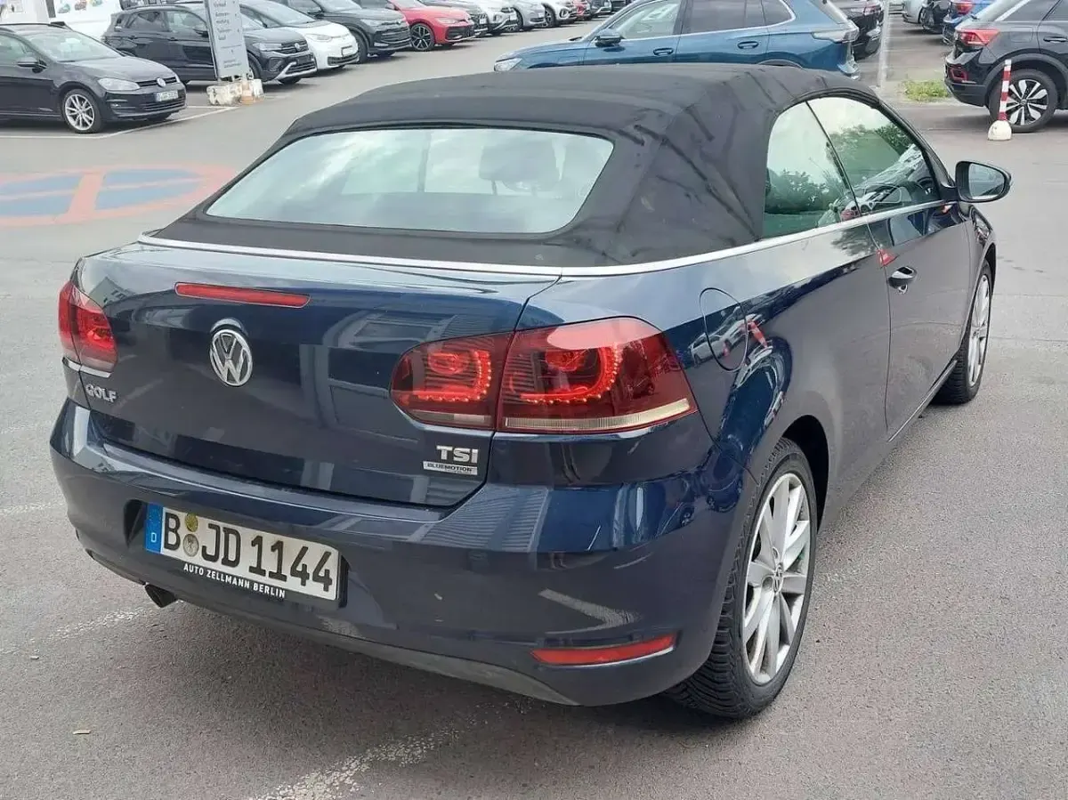 Gebraucht VW Golf Cabriolet 105 PS (77 kW) 2012 Blau Cabrio