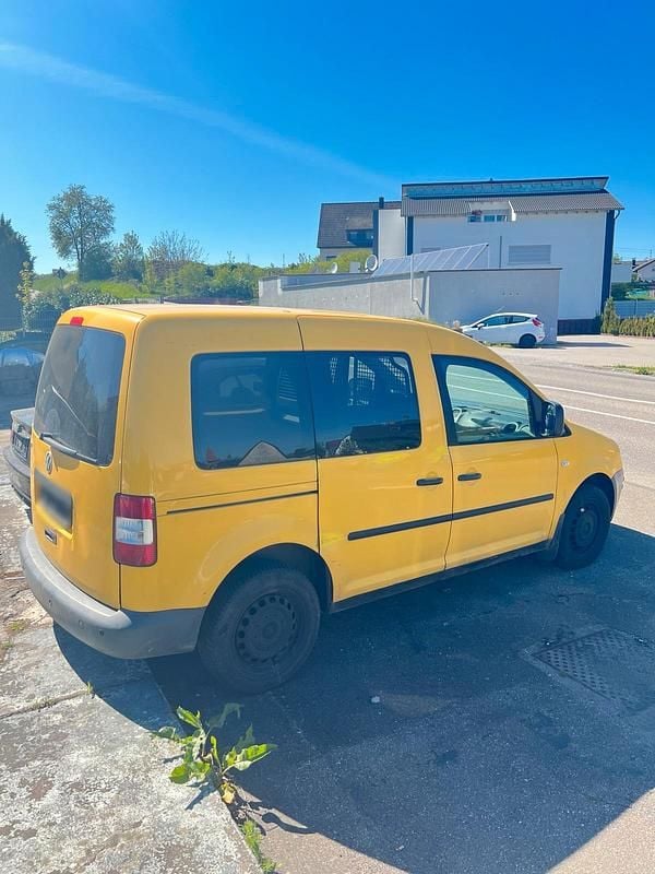 Second-hand VW Caddy 2007 Galben Monovolum