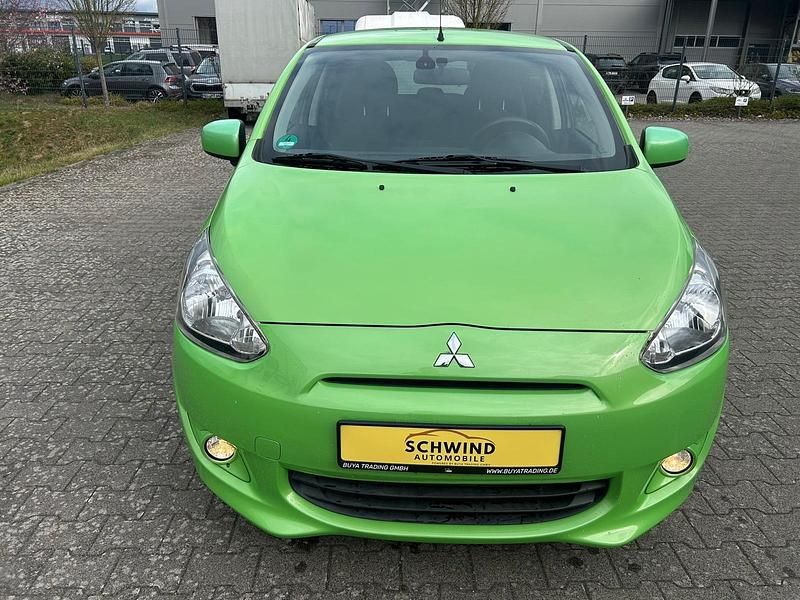 Gebraucht Mitsubishi Space Star 80 PS (58 kW) 2013 Grün Van / Kleinbus