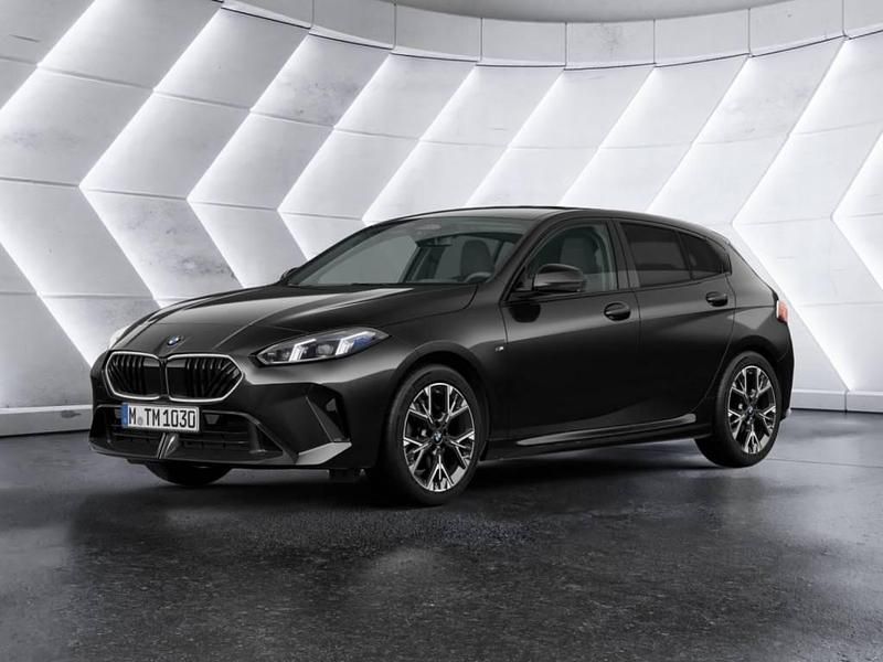 Schwarz Gebraucht 2025 BMW 118 M Sport Kleinwagen | 37.690 € (Teuer) - Bild 1/4