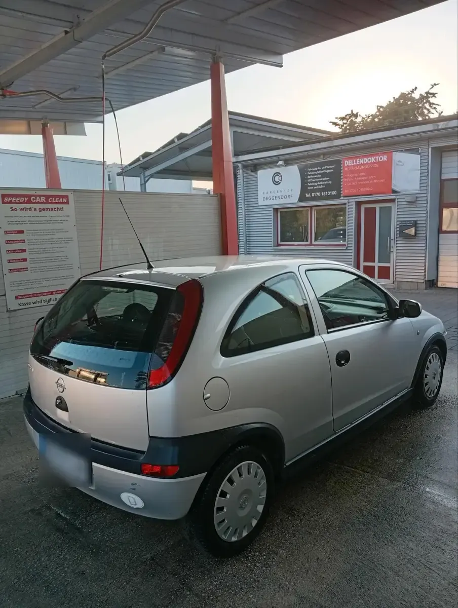 Gebraucht Opel Corsa 60 PS (44 kW) 2003 Silber Kleinwagen