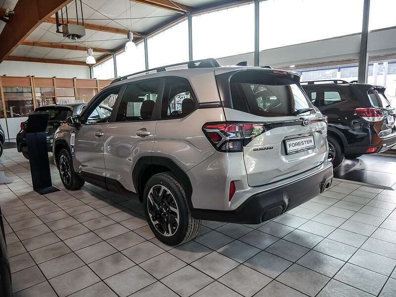 Neu Subaru Forester Active 136 PS (100 kW) 2025 Beige SUV