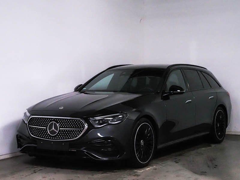 Gebraucht Mercedes E220 AMG 197 PS (144 kW) 2024 Grau Limousine