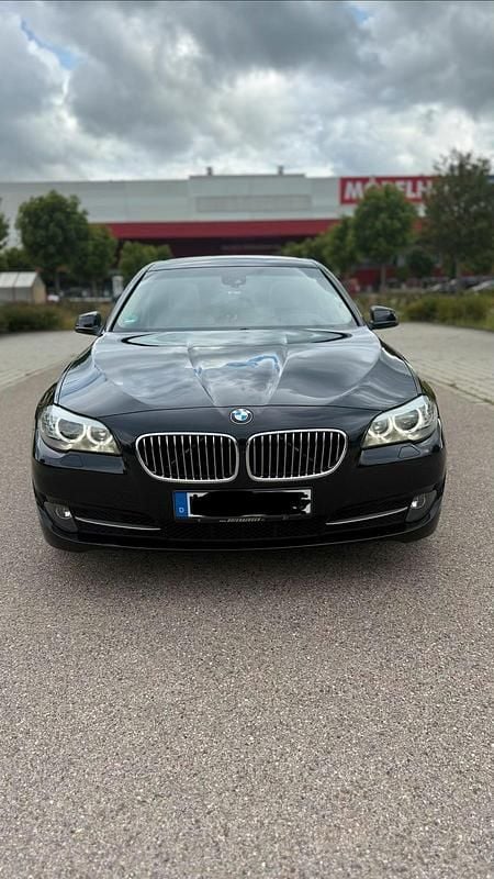 Schwarz Gebraucht 2010 BMW 523 Limousine | 7.500 € (Guter Preis) - Bild 1/4