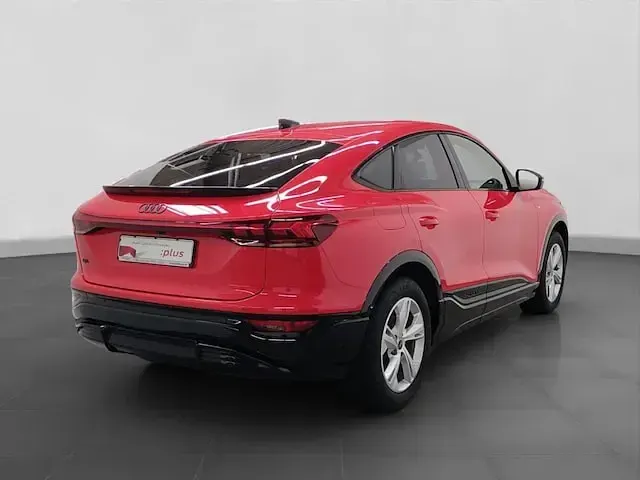 Gebraucht Audi Q6 Sportback e-tron Performance 225 kW (306 PS) 2025 Soneirarot metallic SUV