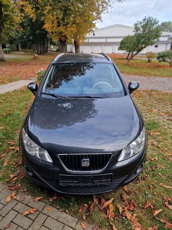 Blau Gebraucht 2011 Seat Ibiza ST Ecomotive Kombi | 3.300 € (Superpreis) - Bild 1/4