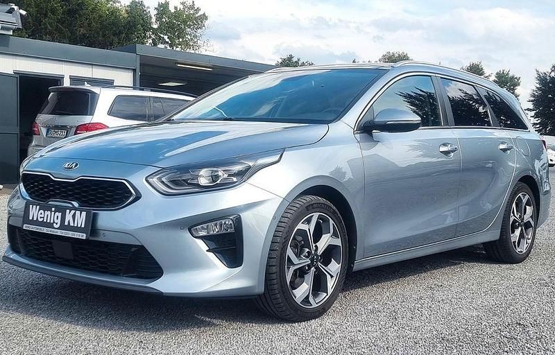 Gebraucht Kia Ceed Sportswagon Platinum Edition 136 PS (100 kW) 2018 Silber Kombi