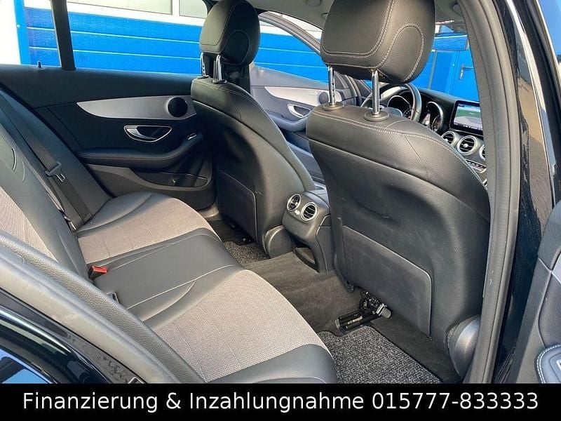 Gebraucht Mercedes C220 194 PS (142 kW) 2019 Schwarz Limousine