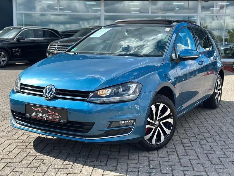 Blau Gebraucht 2014 VW Golf VII Highline Limousine | 12.790 € (Fairer Preis) - Bild 1/4