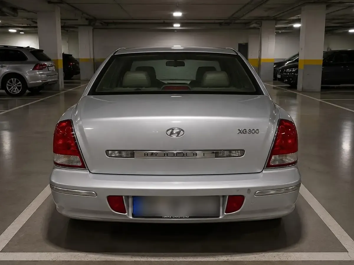 Gebraucht Hyundai XG 180 PS (132 kW) 2000 Silber Limousine